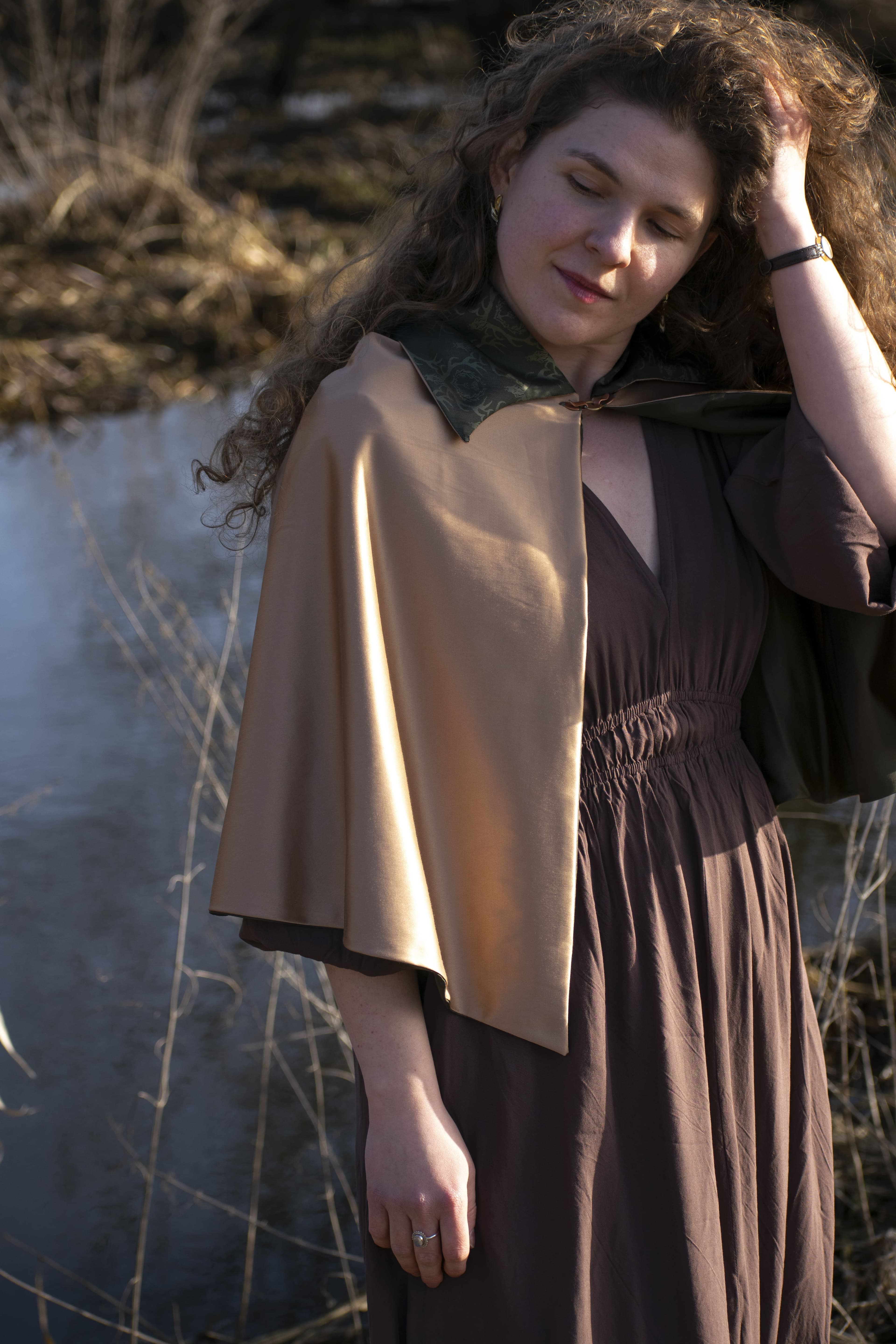 Pelerynka "Leśny Blask"