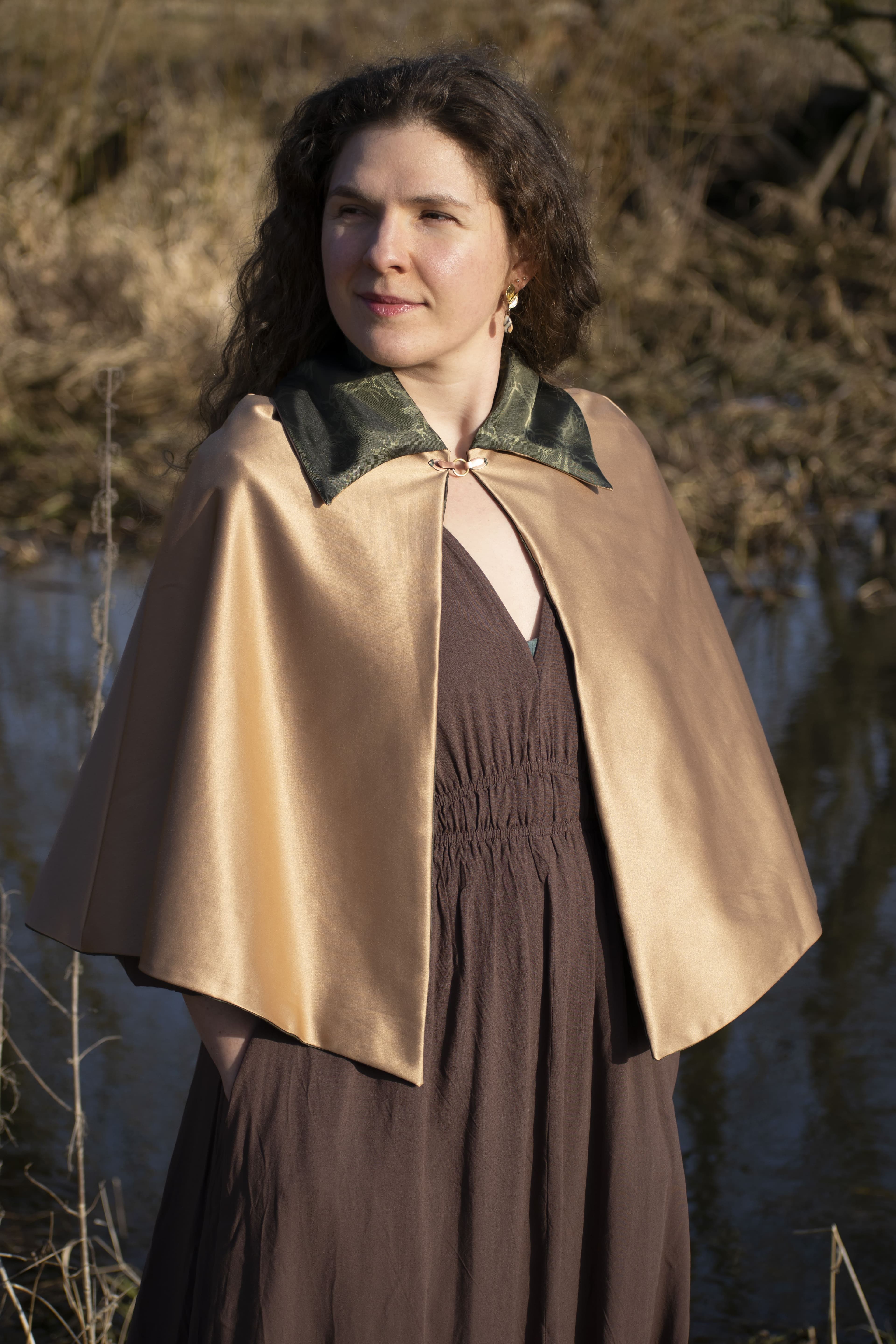 Pelerynka "Leśny Blask"